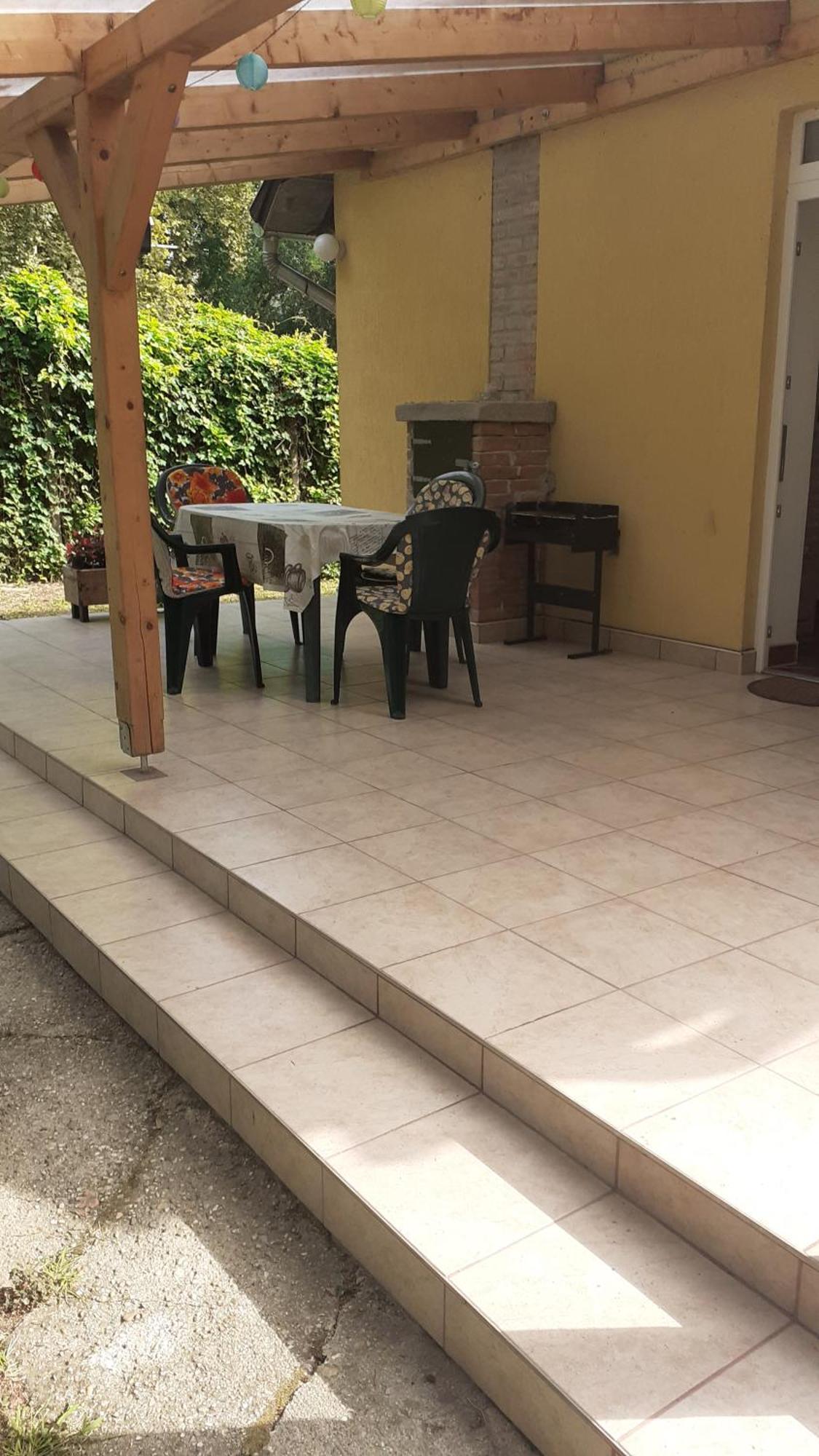 Apartment Borostyan Vendeghaz Tiszaug